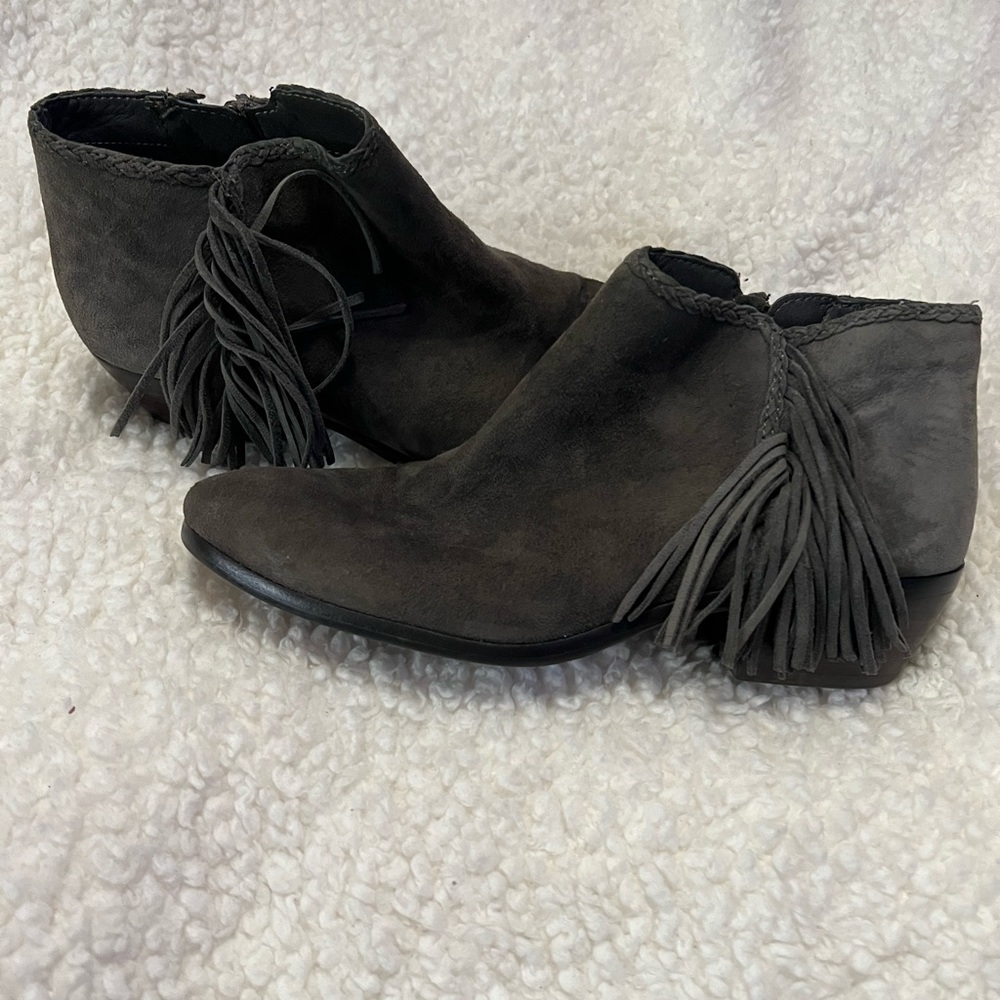 Sam Edelman fringe dark gray suede booties!